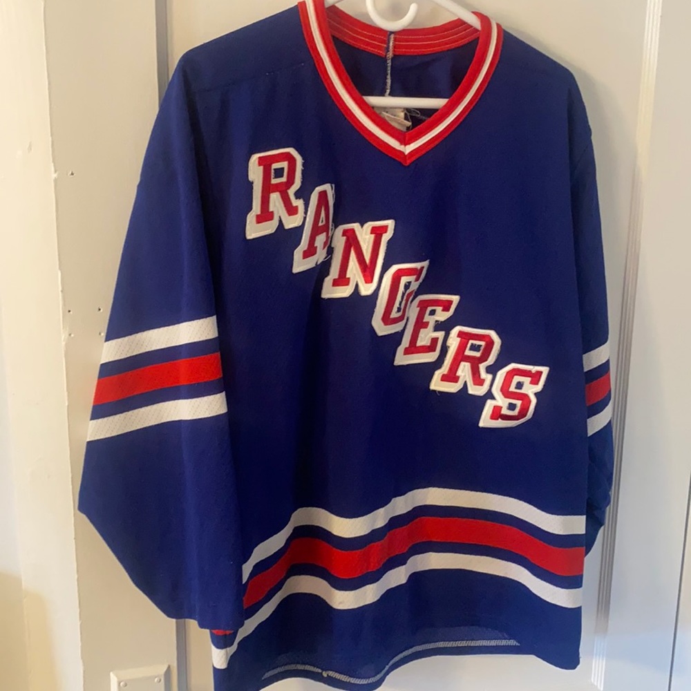 NEW YORK RANGERS hockey Jersey.